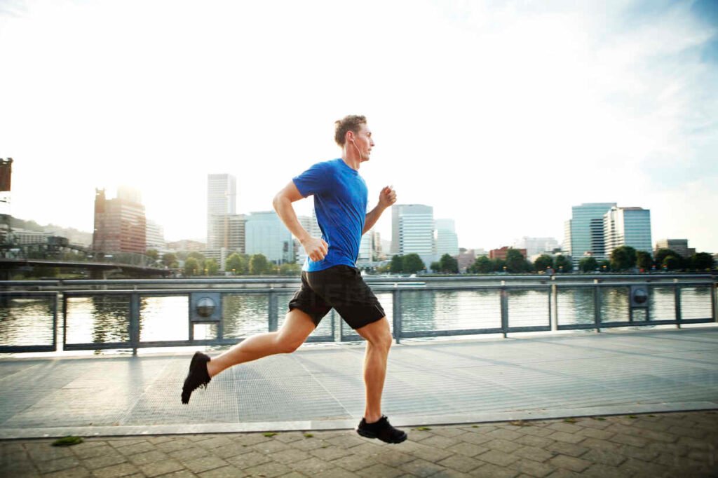 Mode de vie actif et vitalité masculine après 50 ans